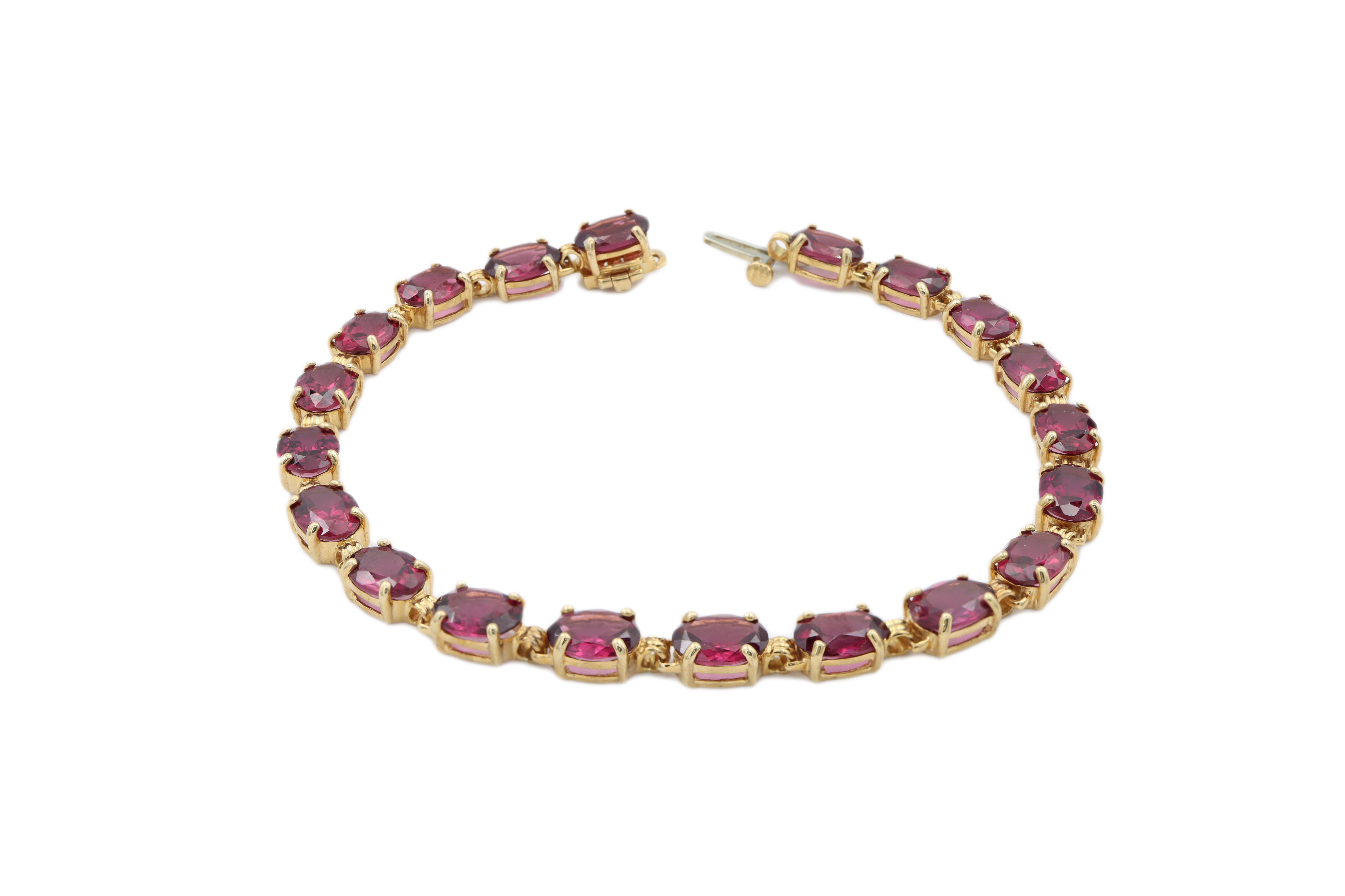 Garnet Bracelet in 14k Yellow Gold