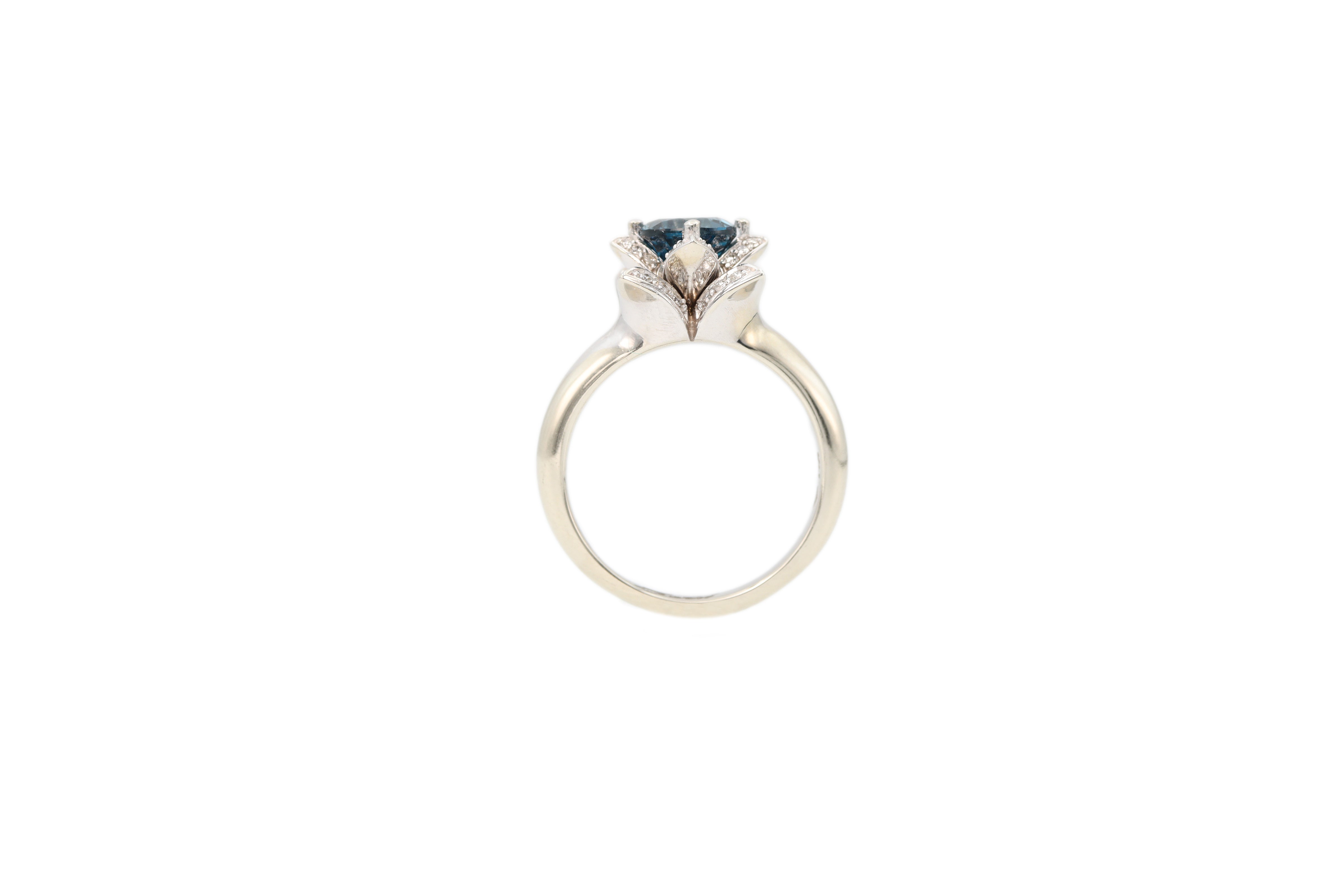 London Blue Topaz Flora Design 14k White Gold