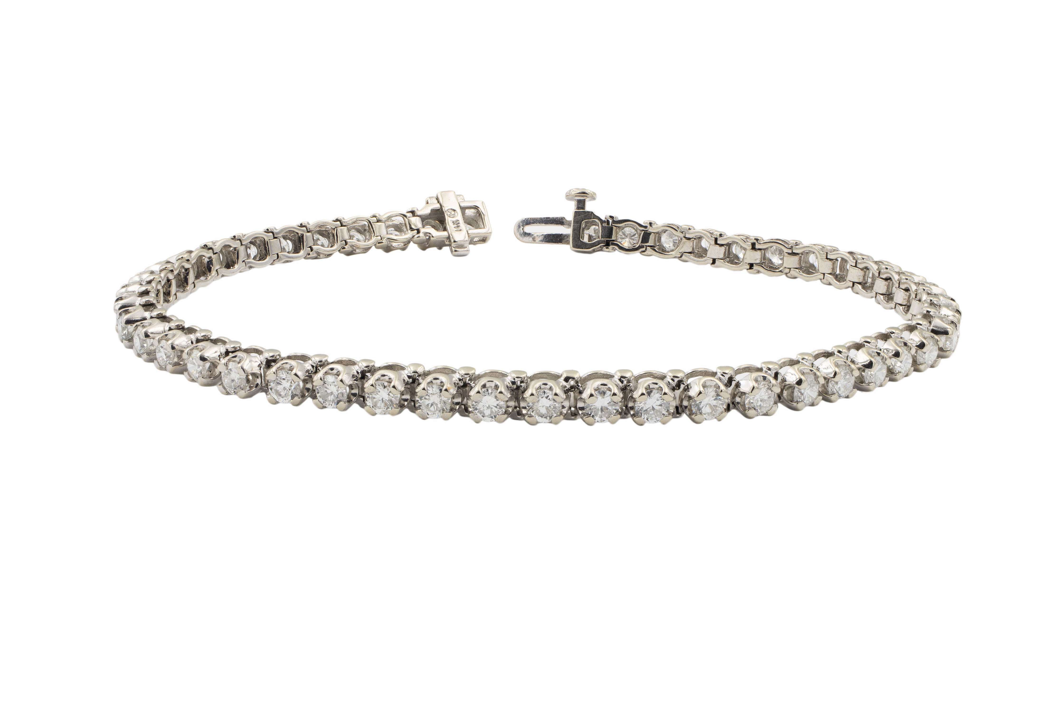 Prong Set Diamond Tennis Bracelet in White Gold